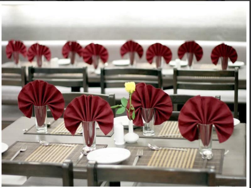Clubhouse Hotel Raajpath Vadodara Ngoại thất bức ảnh